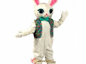 Buzzing with Creativity: DIY Insect Mascot Costume Tutorials