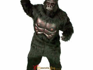 Interview with a Professional Mascot: Behind the Scenes of Being a Wolf Mascot